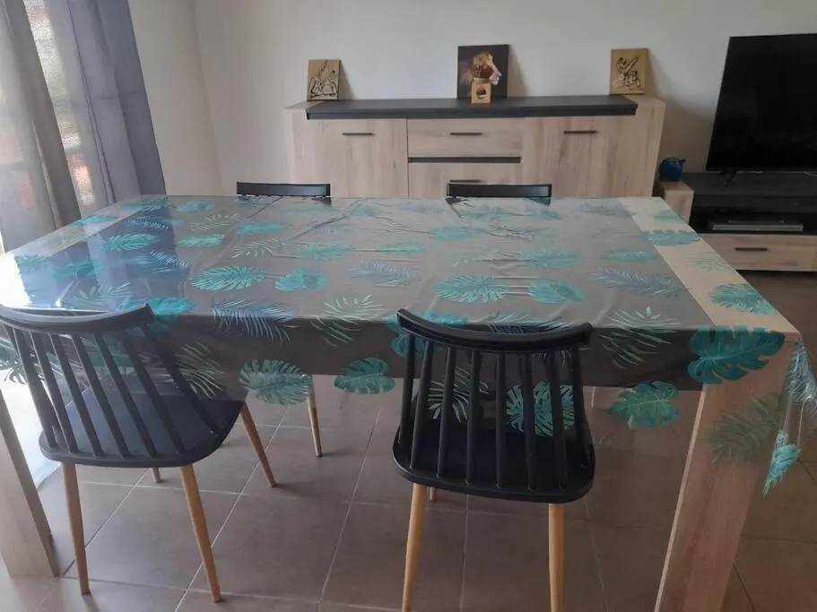 Appartement Agreable Dans Residence Calme Avec Wifi Baie-Mahault 0*,  Gwadelupa