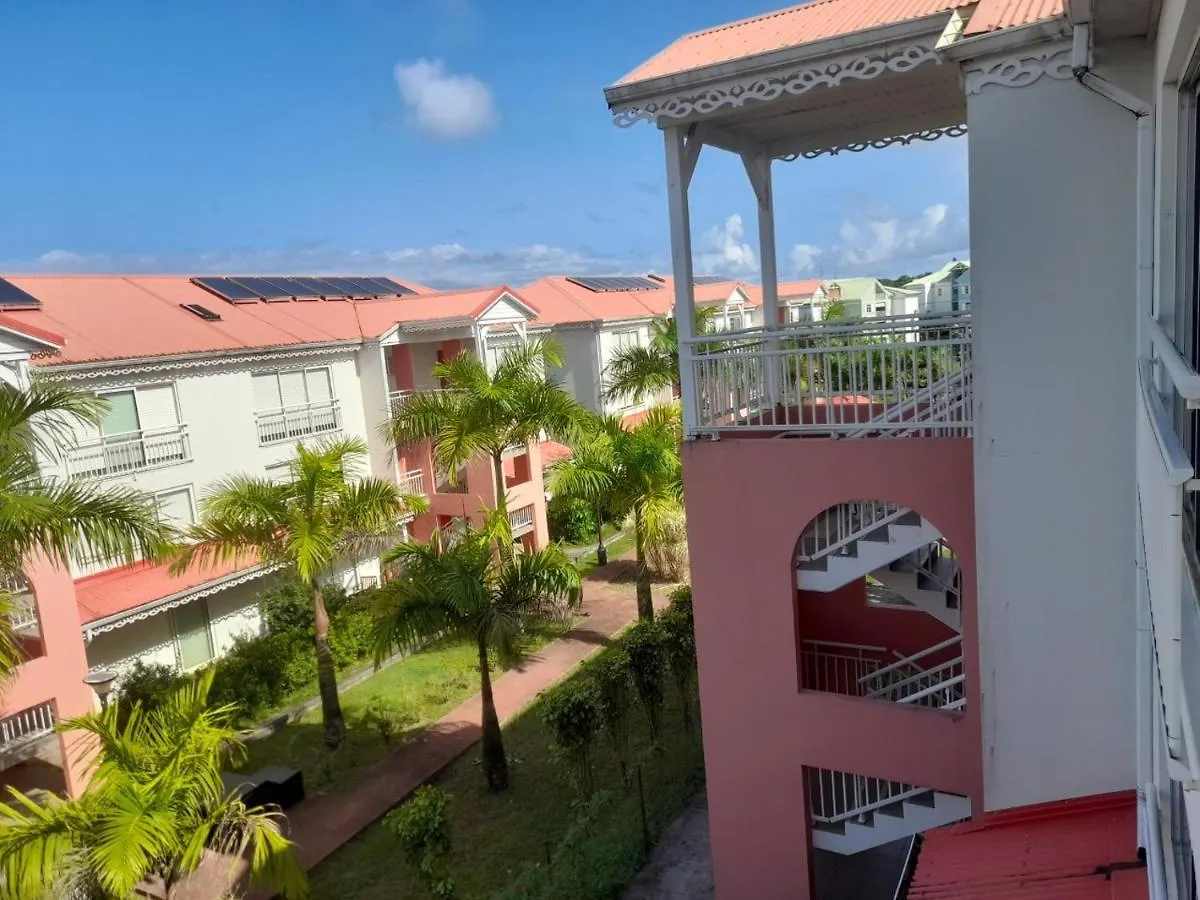 Appartement Agreable Dans Residence Calme Avec Wifi Baie-Mahault
